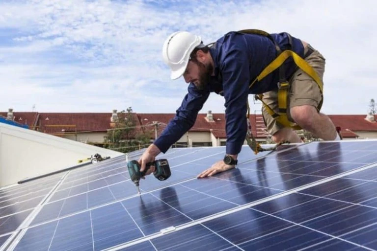 Using Solar Energy At Home: 6 Pros & Cons You Need To Know